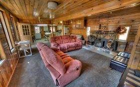 Sequoia National Forest Cabinh